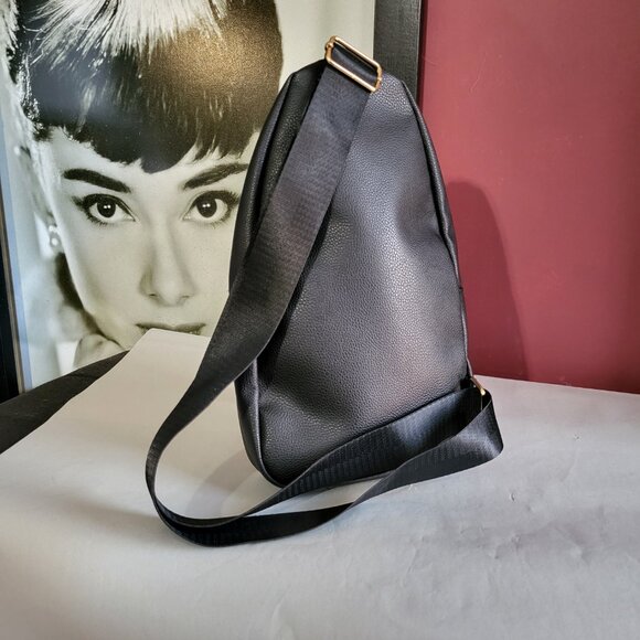 BLACK VEGAN LEATHER SLING BAG MINI BACKPACK - Picture 2 of 5